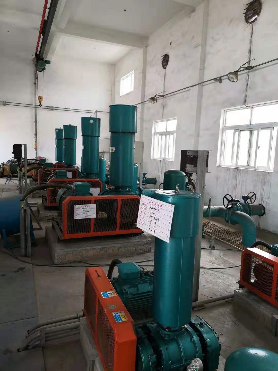 河南潢川污水處理廠鼓風機房圖片